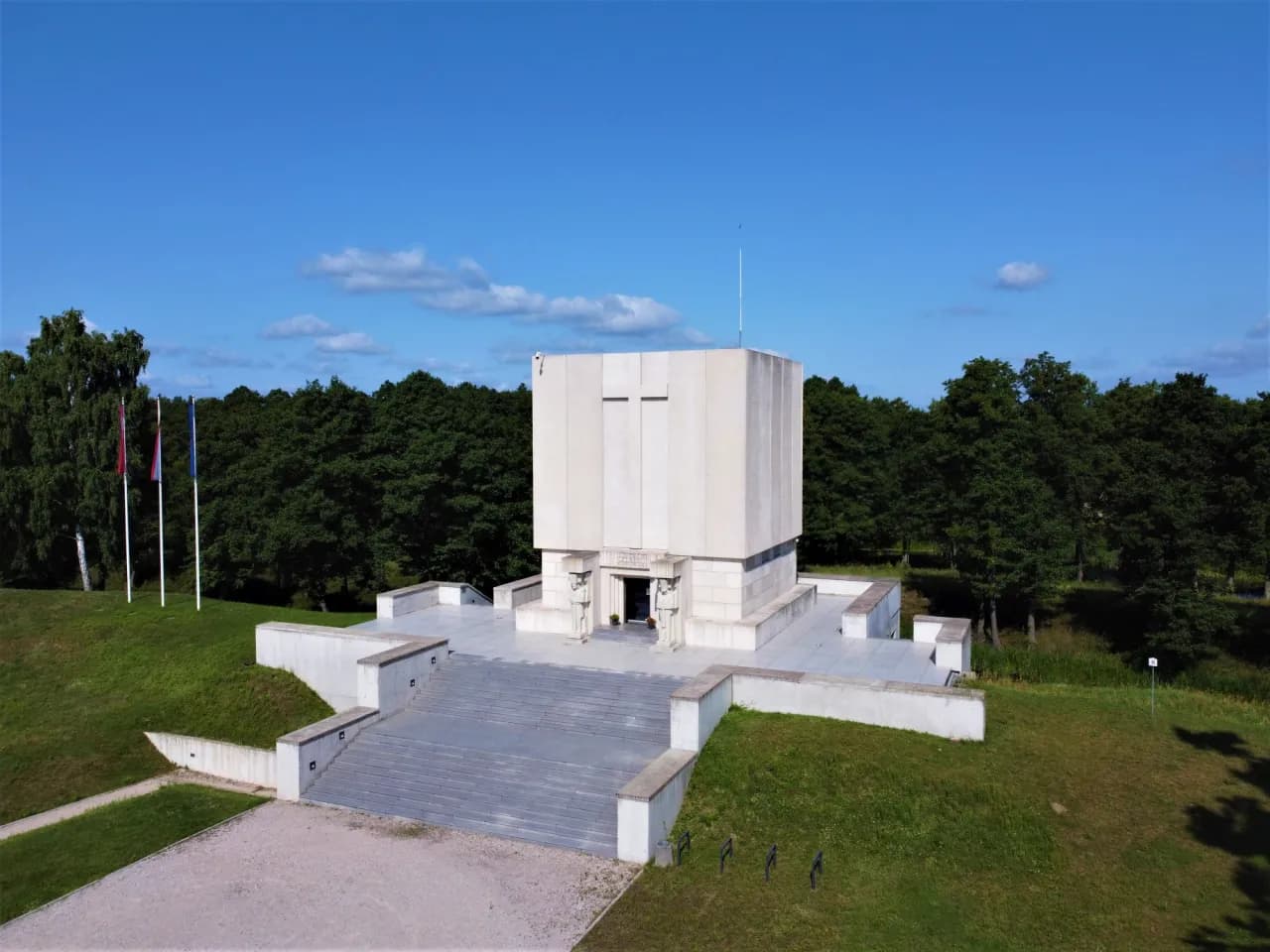 Ostrołęka atrakcje, które zaskoczą każdego turystę i zachwycą!