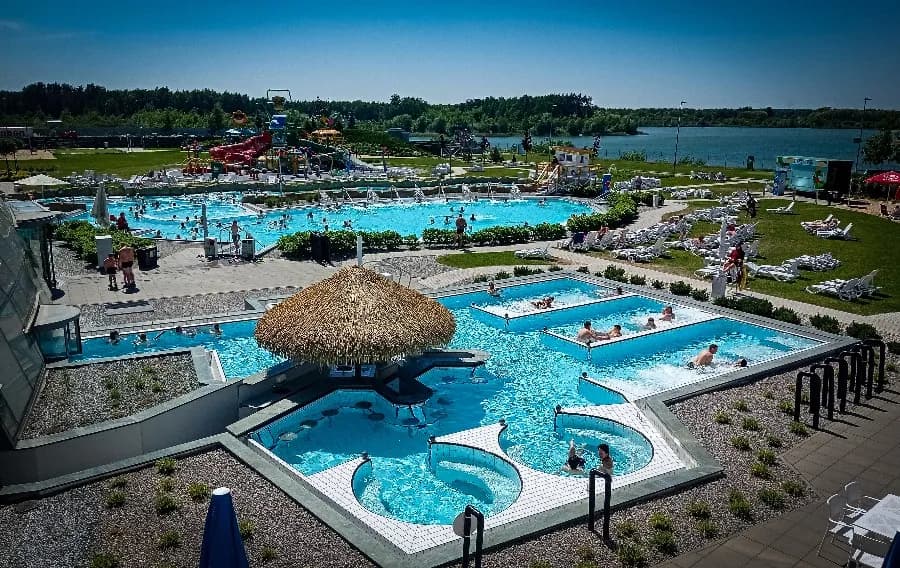 Suntago atrakcje: najlepsze miejsca dla dzieci i rodzin w Wodnym Świecie