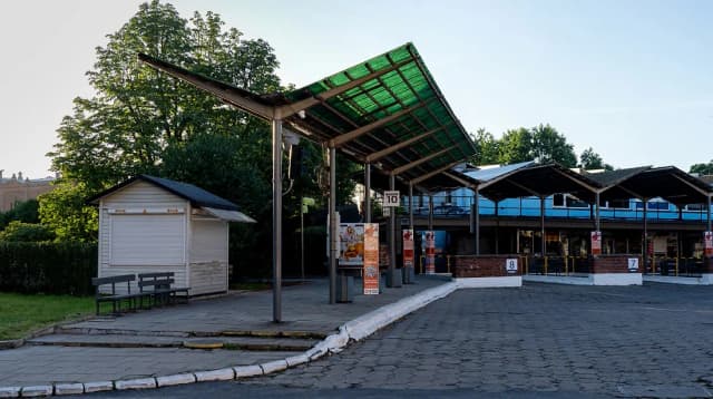 Gdzie znajduje się przystanek FlixBus na dworcu Zachodnim w Warszawie?