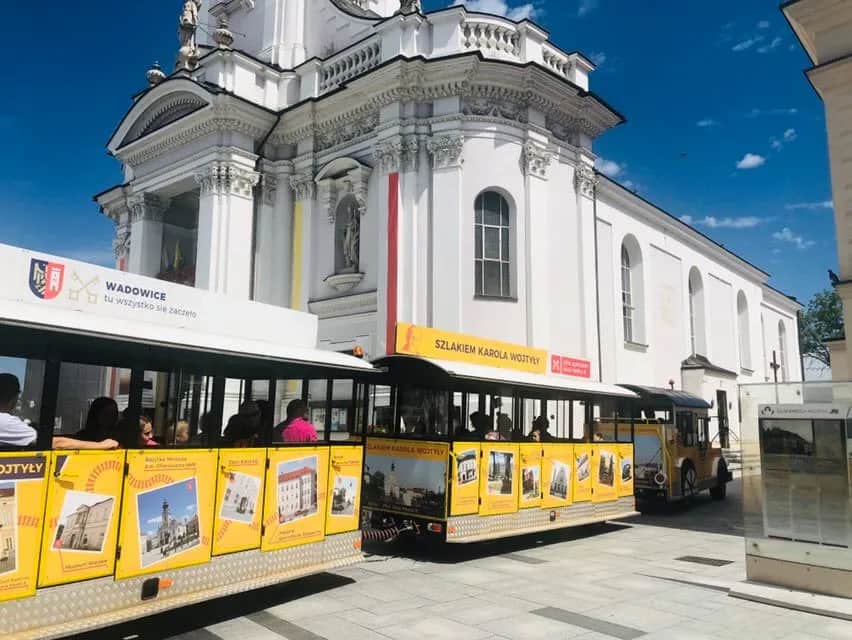 Najlepsze atrakcje turystyczne w Wadowicach, które musisz zobaczyć