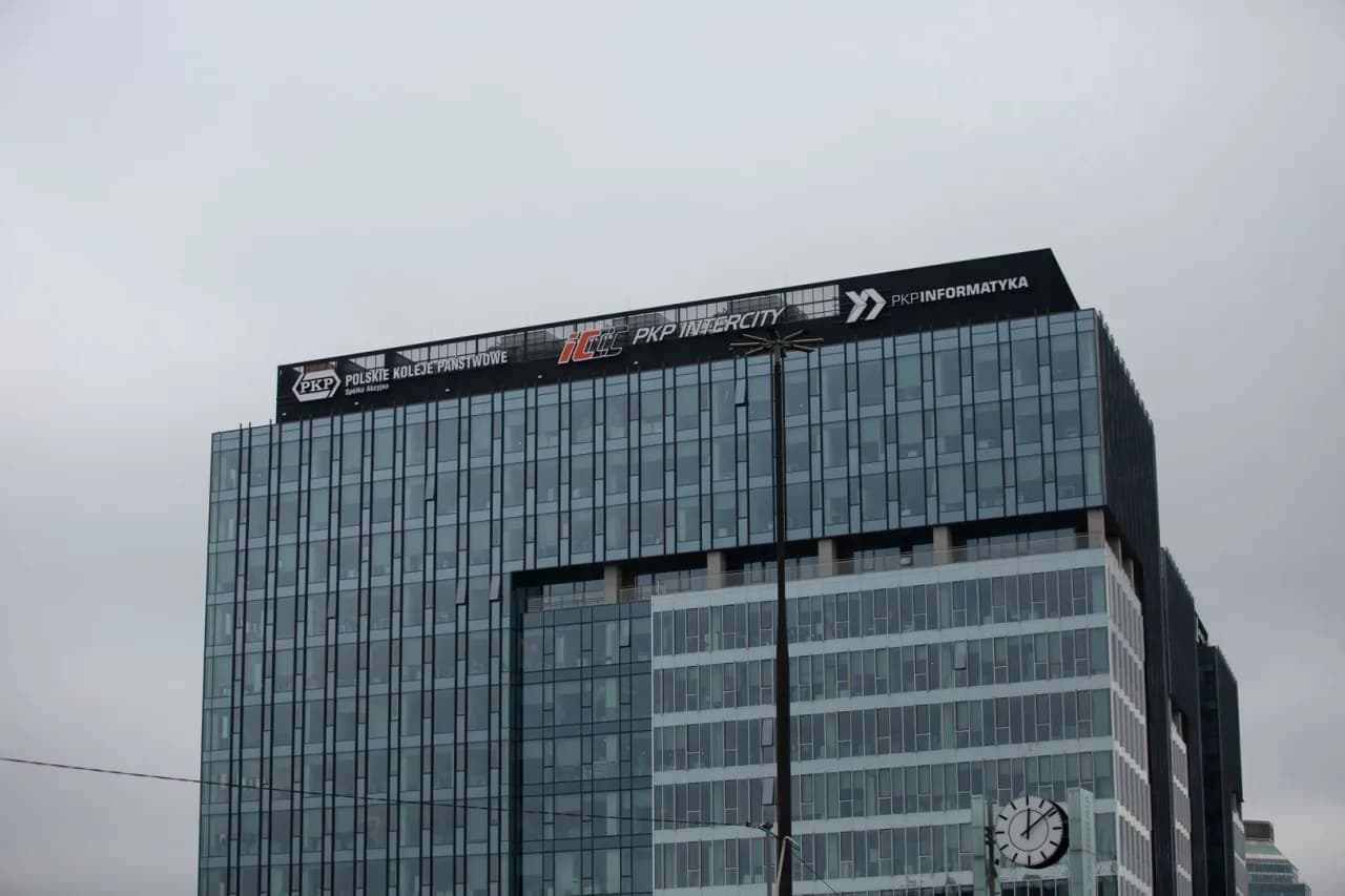 Ile zarabia konduktor Intercity? Zaskakujące fakty o wynagrodzeniach