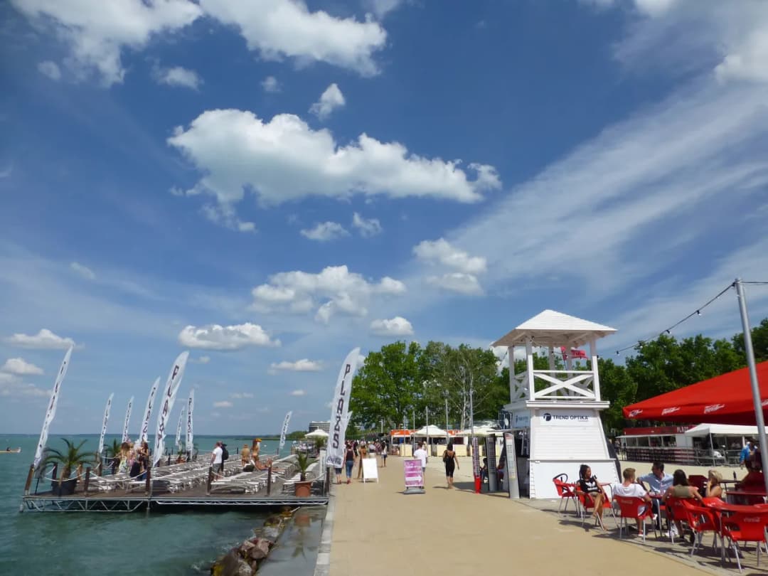 Siófok atrakcje: Odkryj ukryte skarby letniej stolicy Węgier